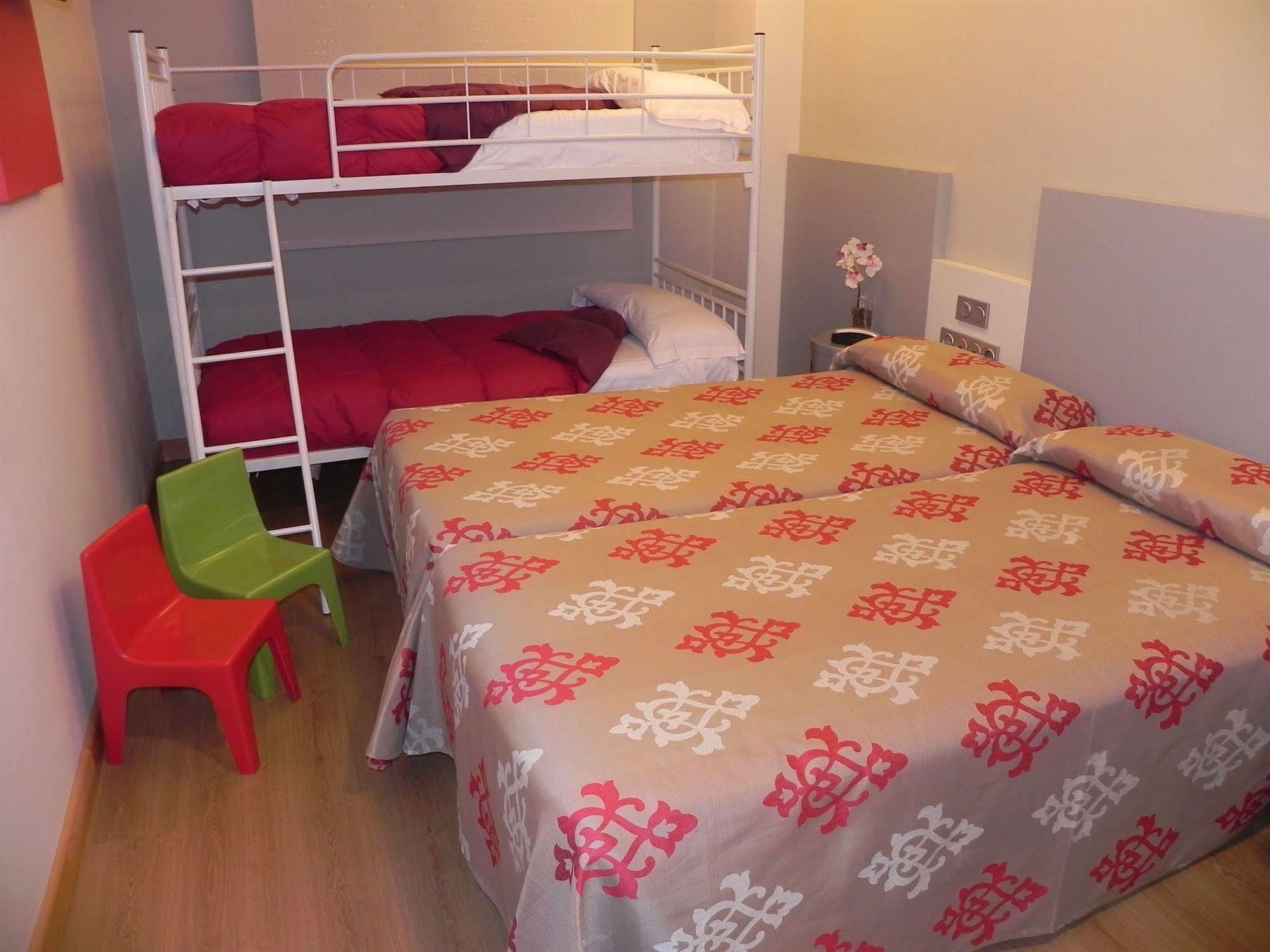 Aparthotel Ok Estudios Plata 3*